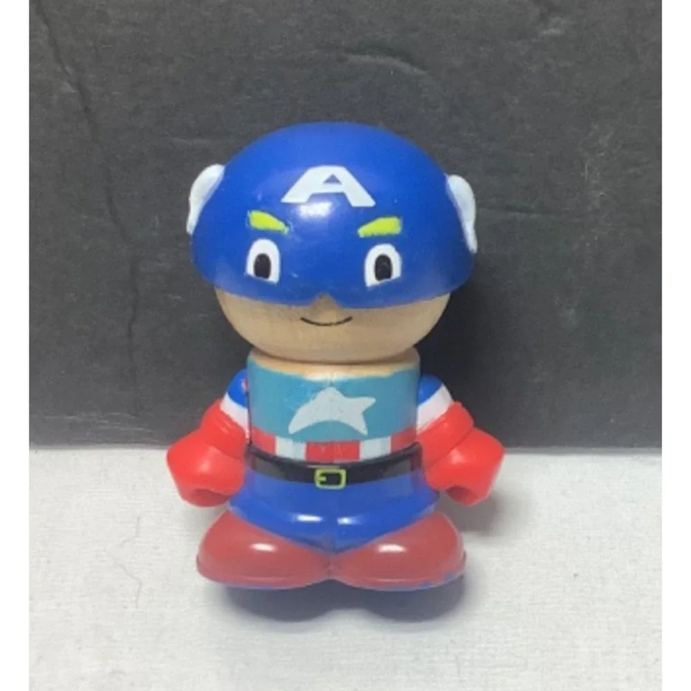 Play town Marvel Captain America Wooden Figurine 2007 2.5